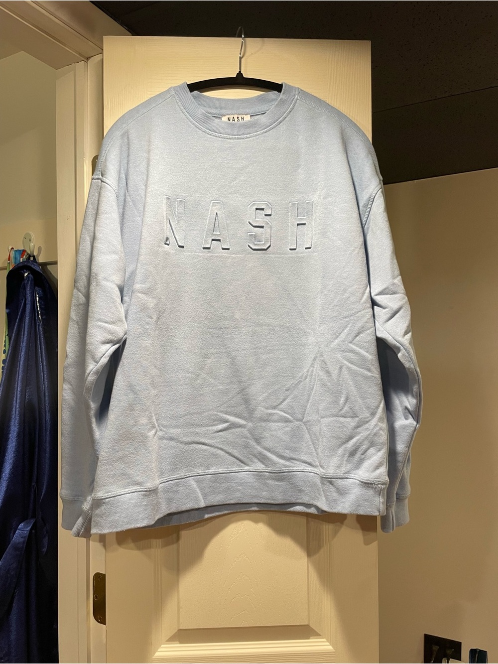 NASH M/L Light Blue Embossed Logo Crewneck Sweatshirt